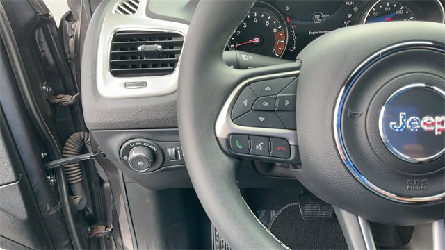 Used 2021 Jeep Compass 80th Special Edition image 18