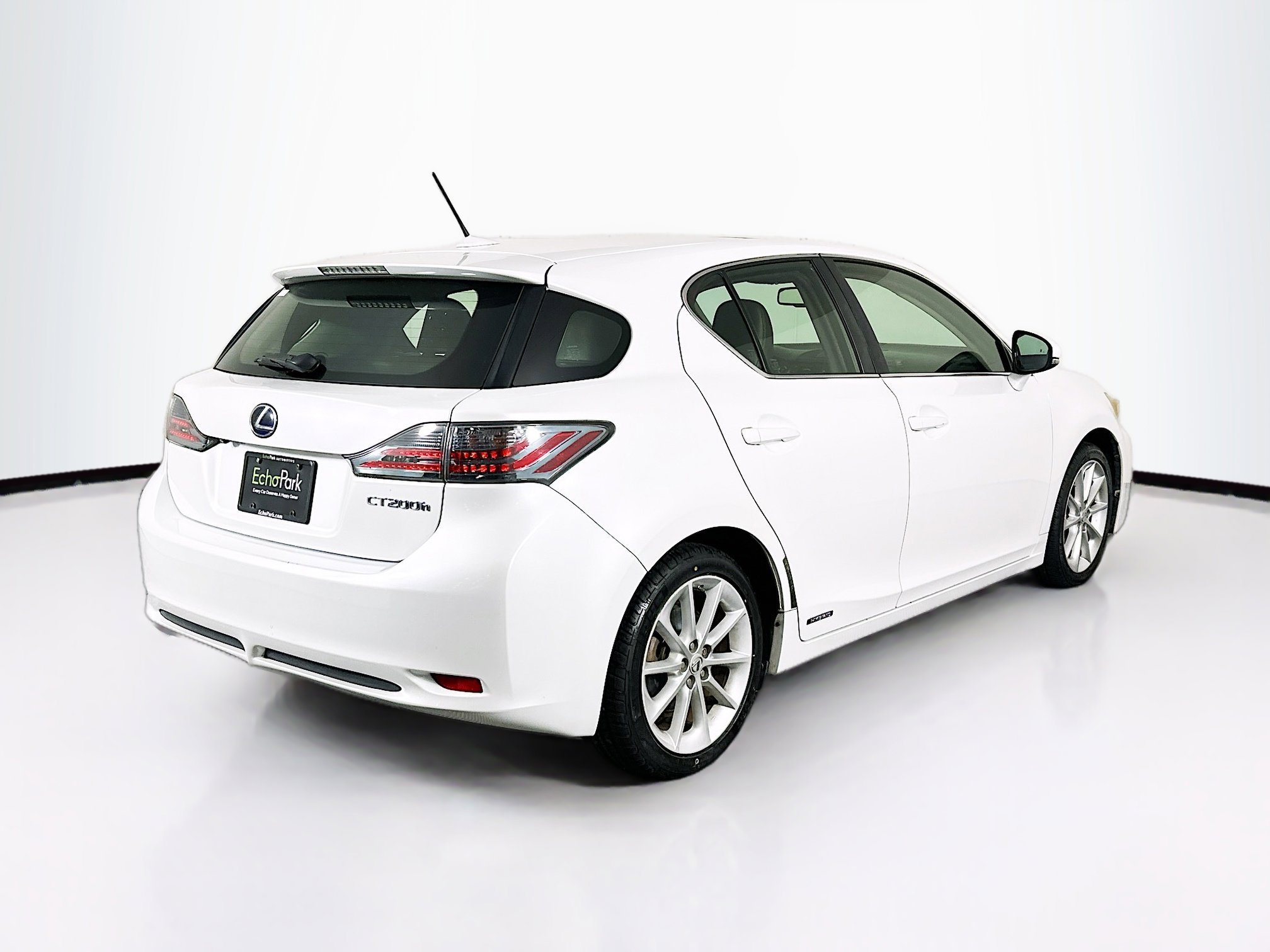 Used 2011 Lexus CT 200h image 9
