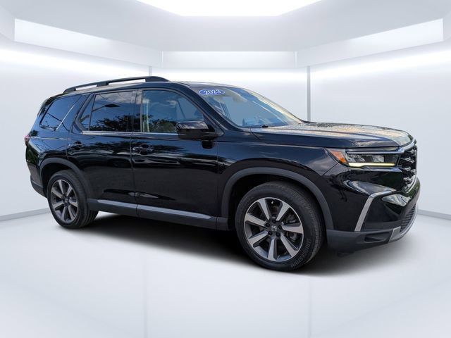 Used 2023 Honda Pilot Elite image 1