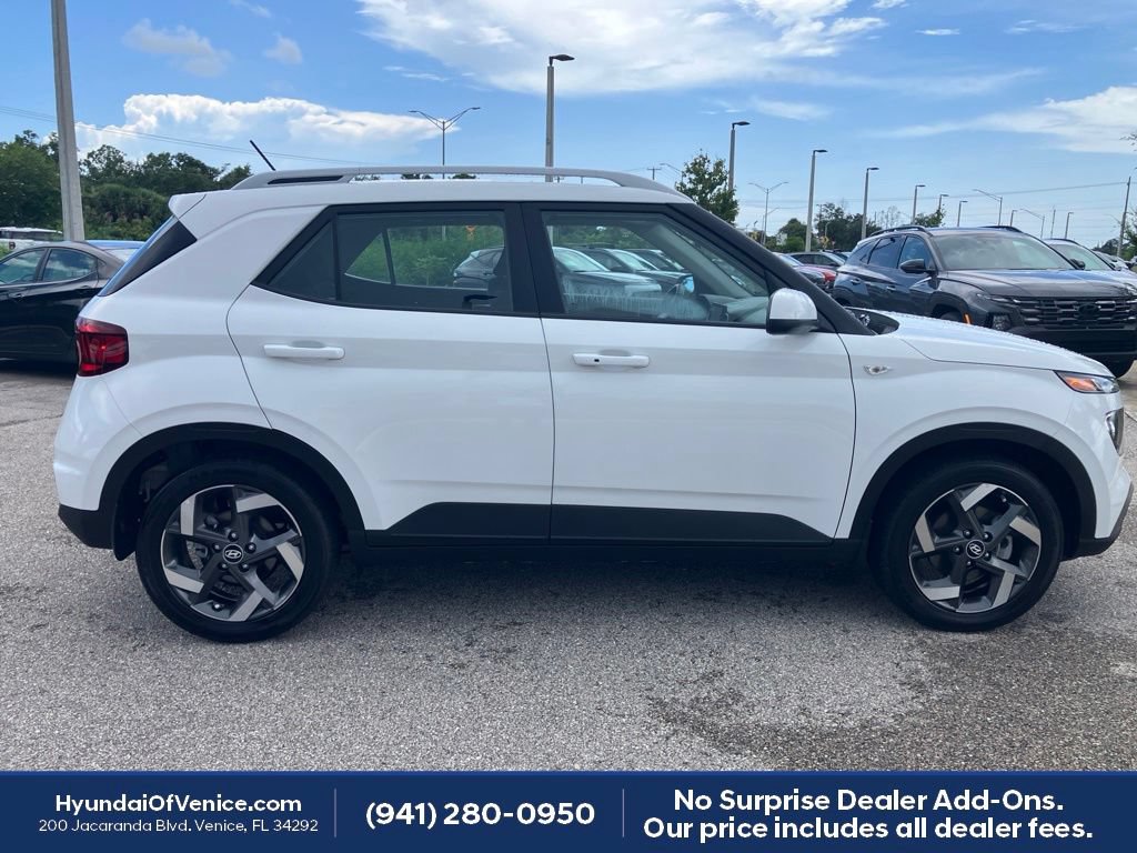 Used 2026 Hyundai Venue SEL FWD image 26