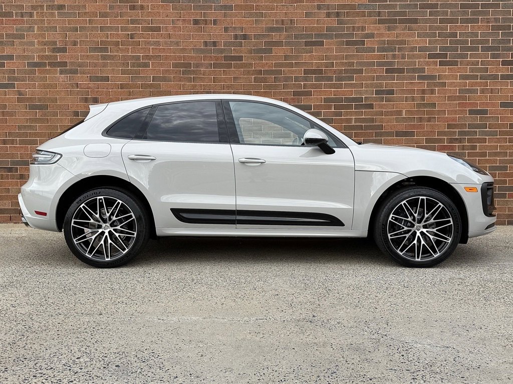 New 2026 Porsche Macan image 8