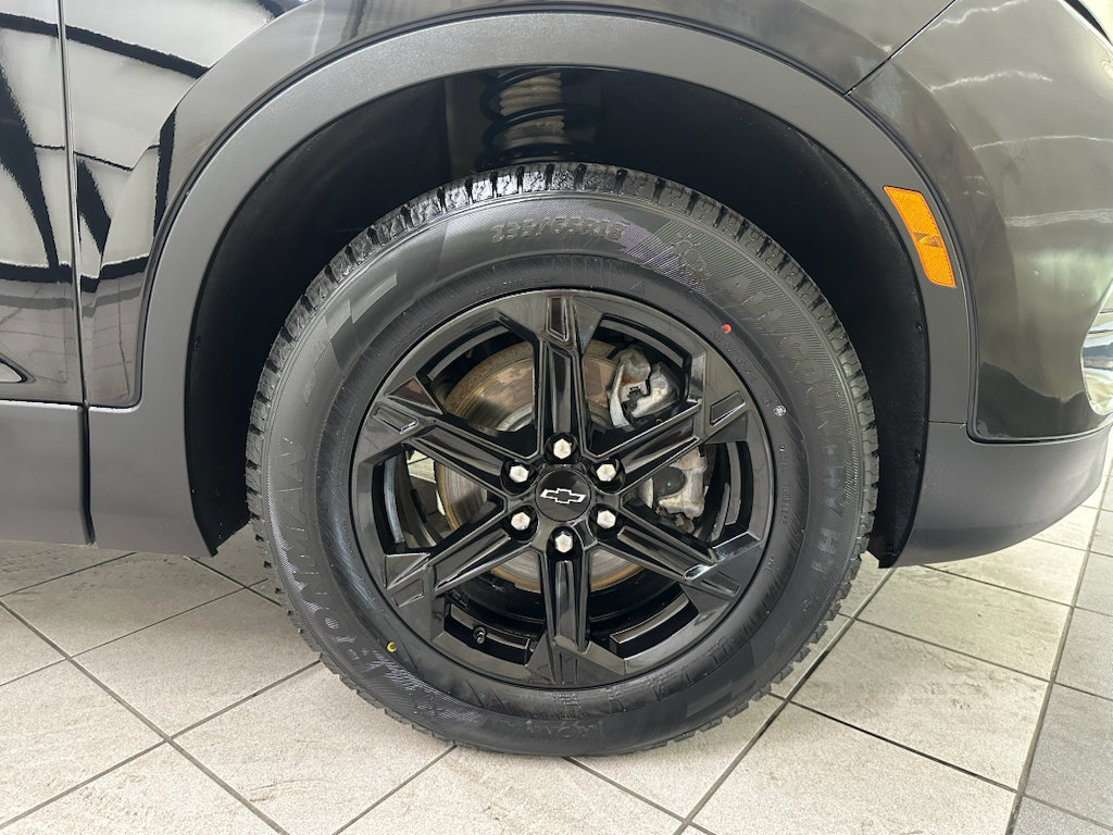 Certified 2023 Chevrolet Blazer LT w/ Midnight/Sport Edition FWD image 15