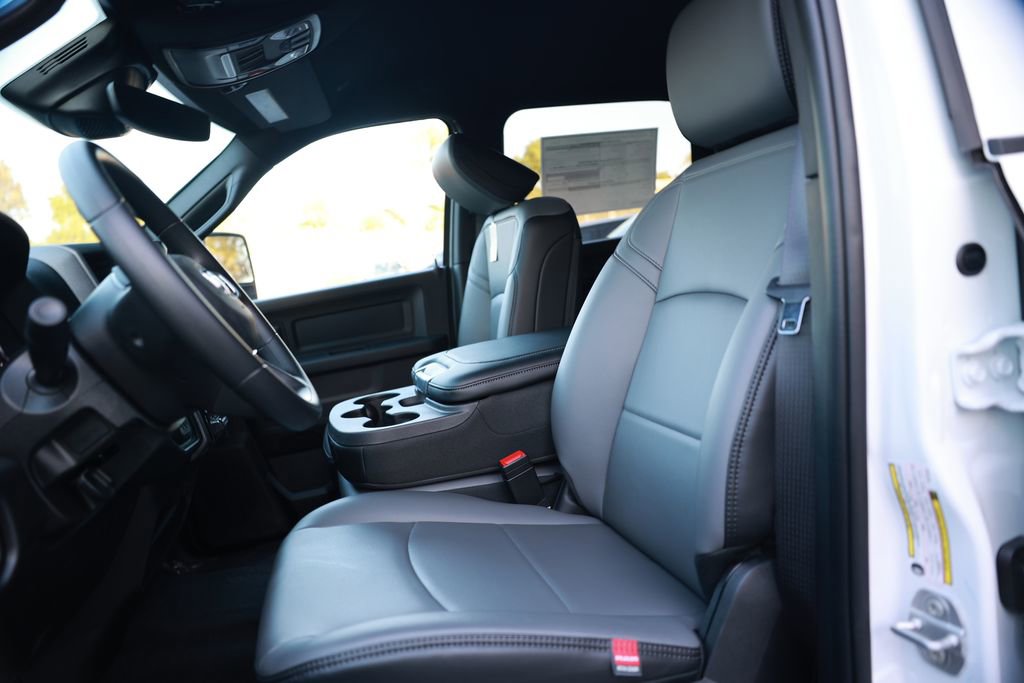 New 2026 RAM 3500 Tradesman AWD/4WD image 18