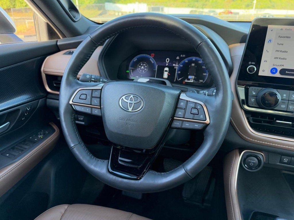 Used 2024 Toyota Grand Highlander AWD Hybrid image 13