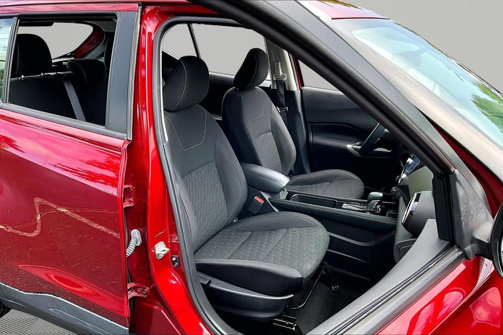 Used 2022 Nissan Kicks SV FWD image 21