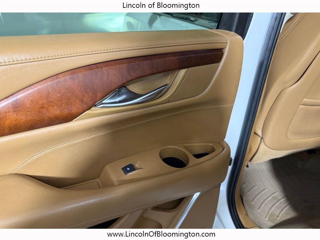 Used 2016 Cadillac Escalade ESV Platinum image 48