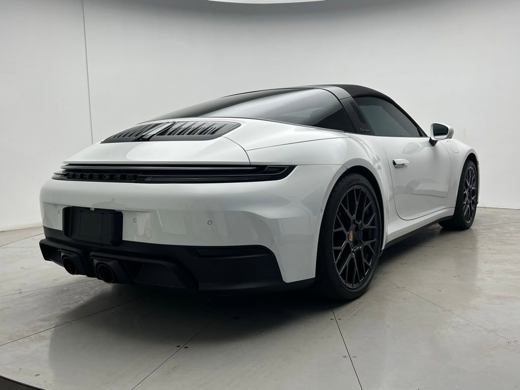 Used 2025 Porsche 911 Targa 4 GTS image 31