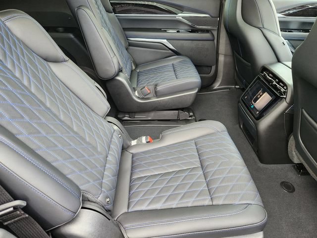 New 2026 Cadillac Escalade IQL Luxury AWD/4WD image 22