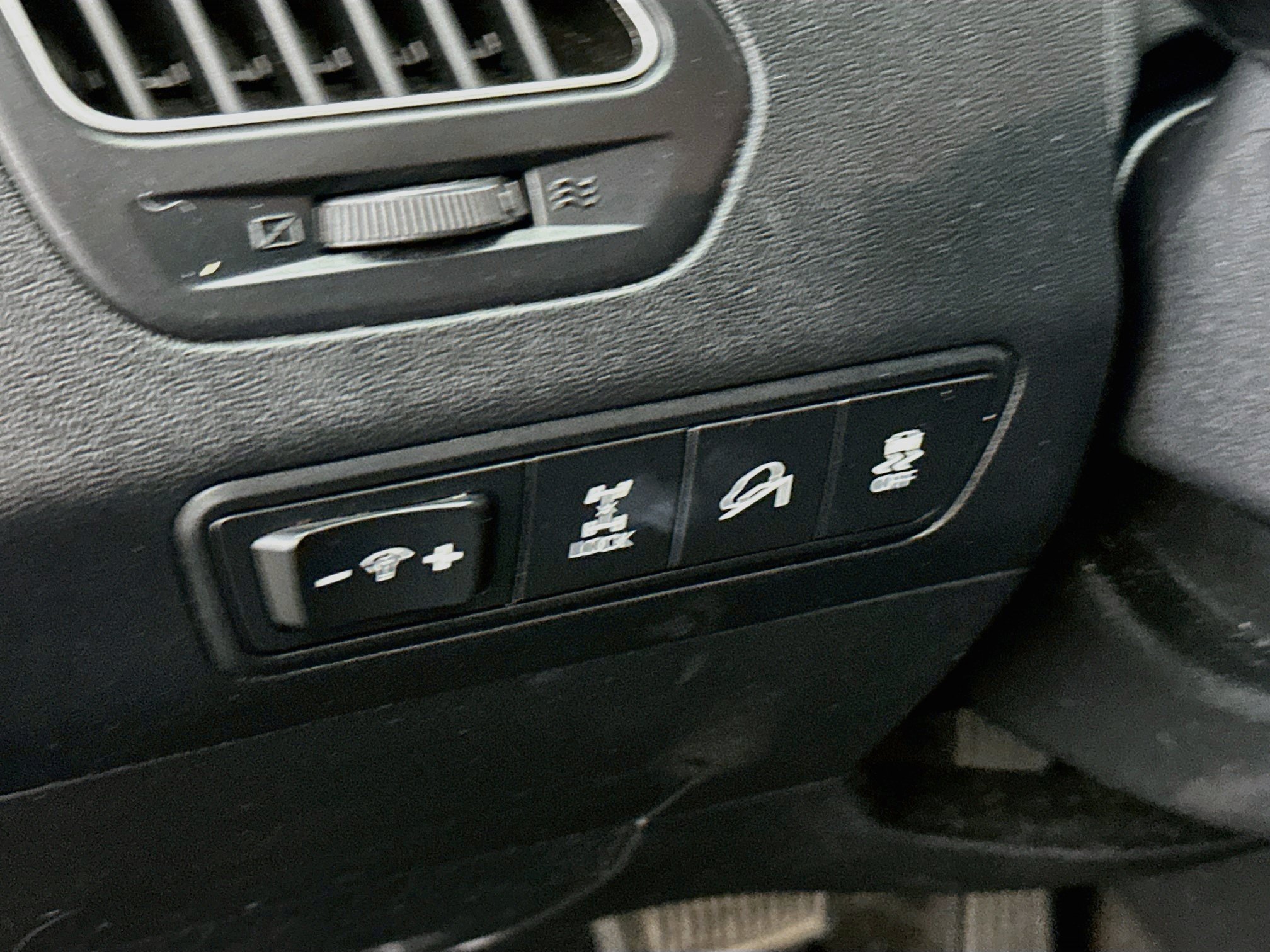 Used 2011 Hyundai Tucson GLS AWD/4WD image 17