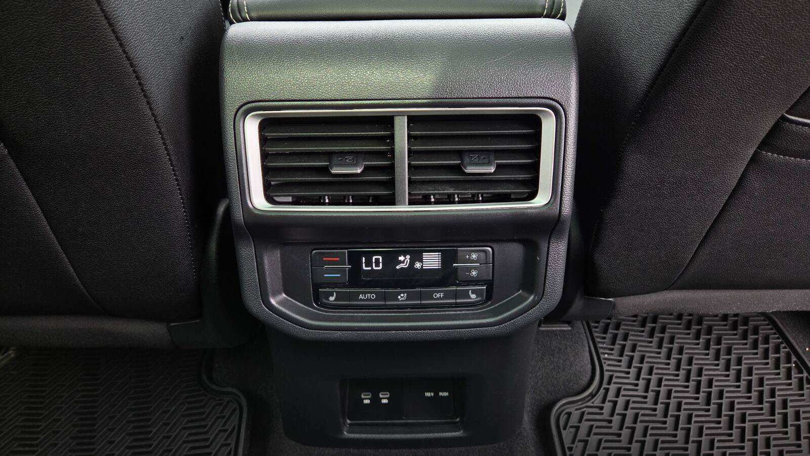 Certified 2025 Volkswagen Atlas SEL Premium R-Line AWD/4WD image 68