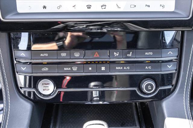Used 2020 Jaguar F-PACE SVR AWD/4WD image 18