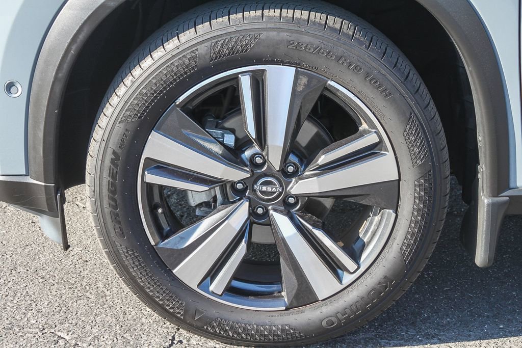 Used 2023 Nissan Rogue Platinum w/ Platinum Premium Package image 14