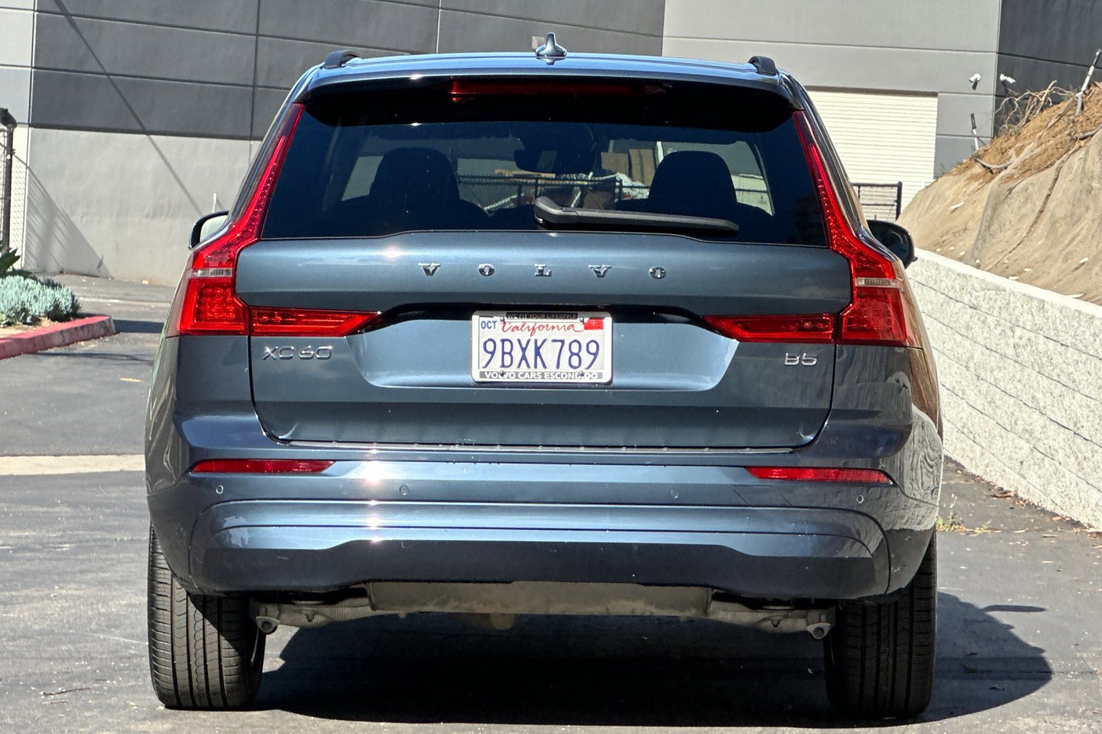 Certified 2023 Volvo XC60 B5 Core w/ Climate Package image 5