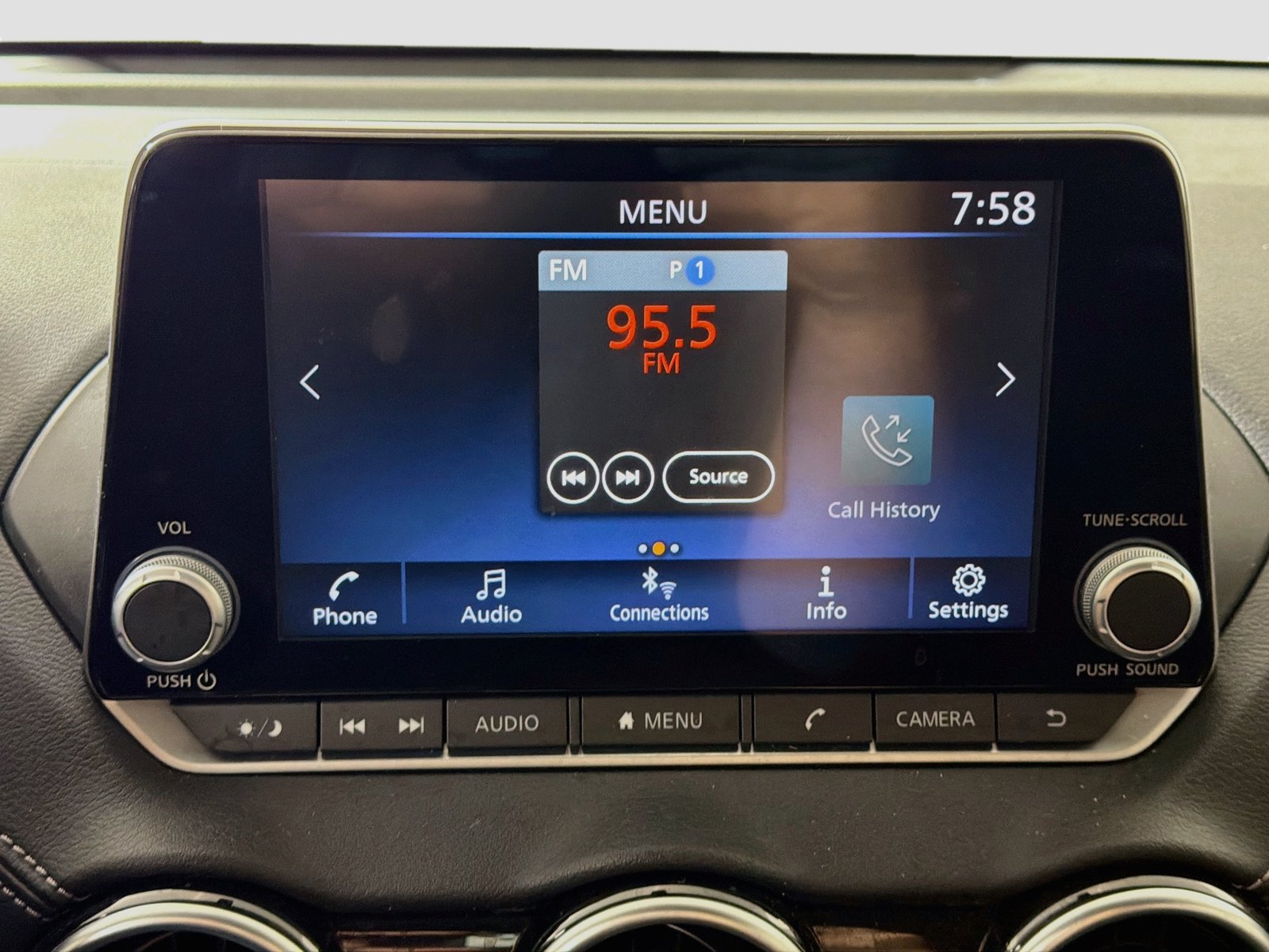 Used 2022 Nissan Sentra SV FWD image 15