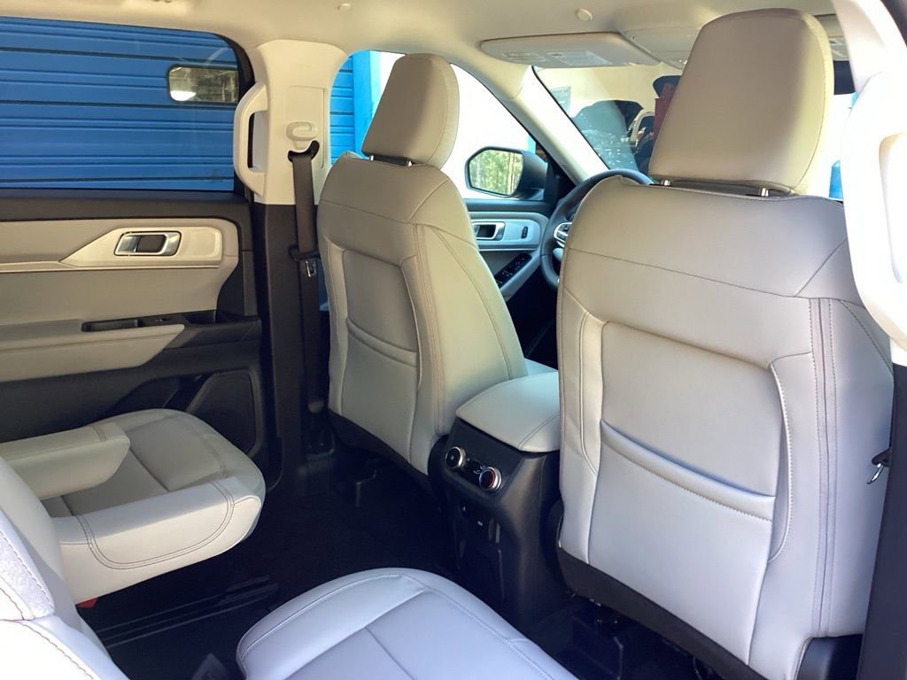 New 2026 Ford Explorer Active w/ Active Comfort Package image 38
