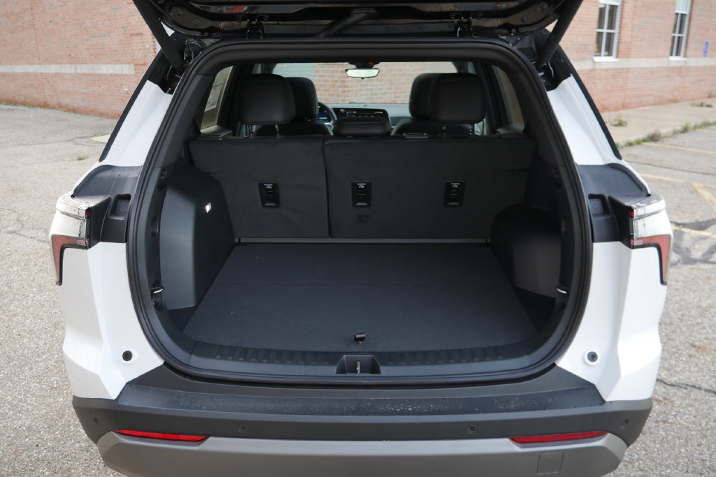 New 2027 Chevrolet Equinox LT w/ Convenience Package II AWD/4WD image 7