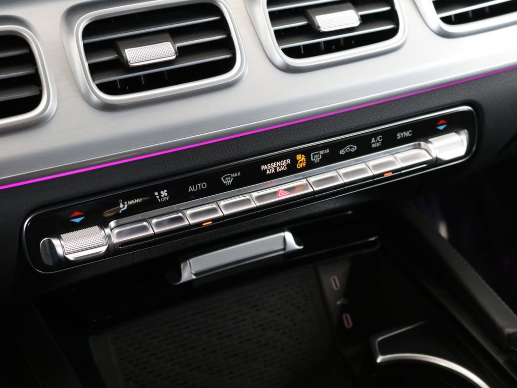 Used 2025 Mercedes-Benz GLS 450 4MATIC image 60