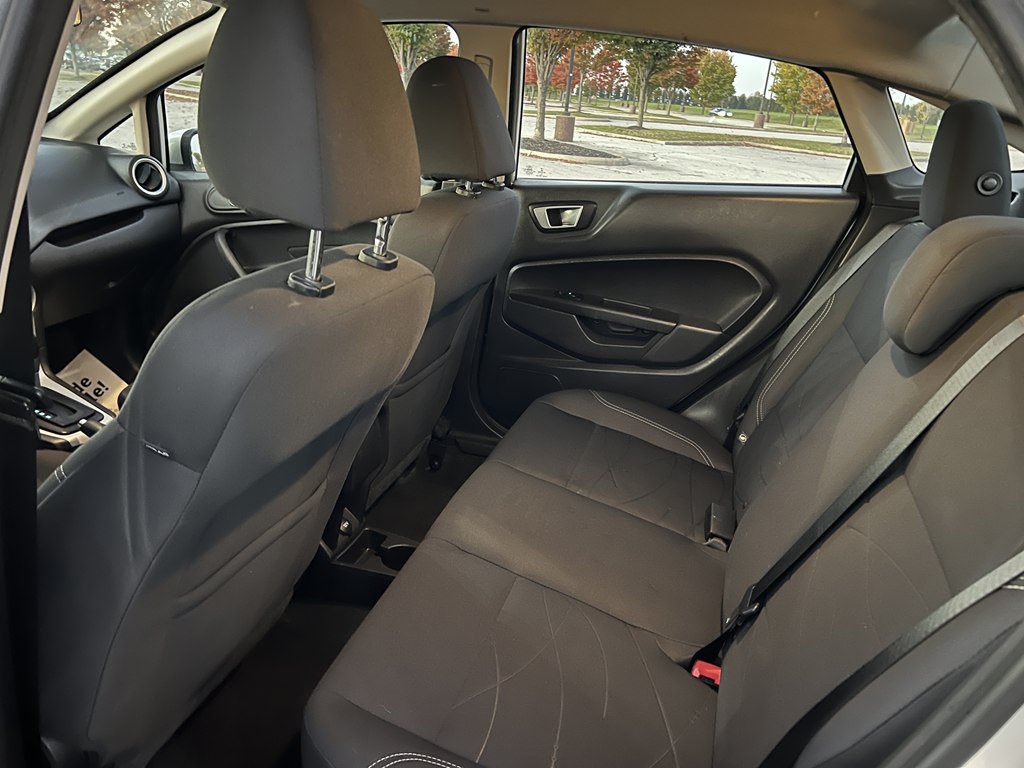 Used 2015 Ford Fiesta SE FWD image 15