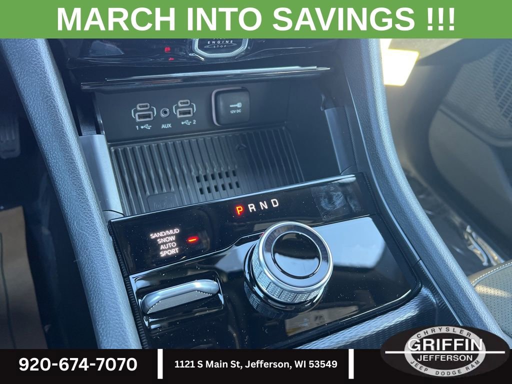 New 2026 Jeep Grand Cherokee Altitude image 19