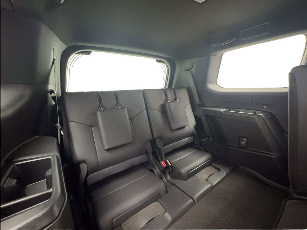 Used 2025 Lexus GX 550 w/ Accessory Package (31) AWD/4WD image 28