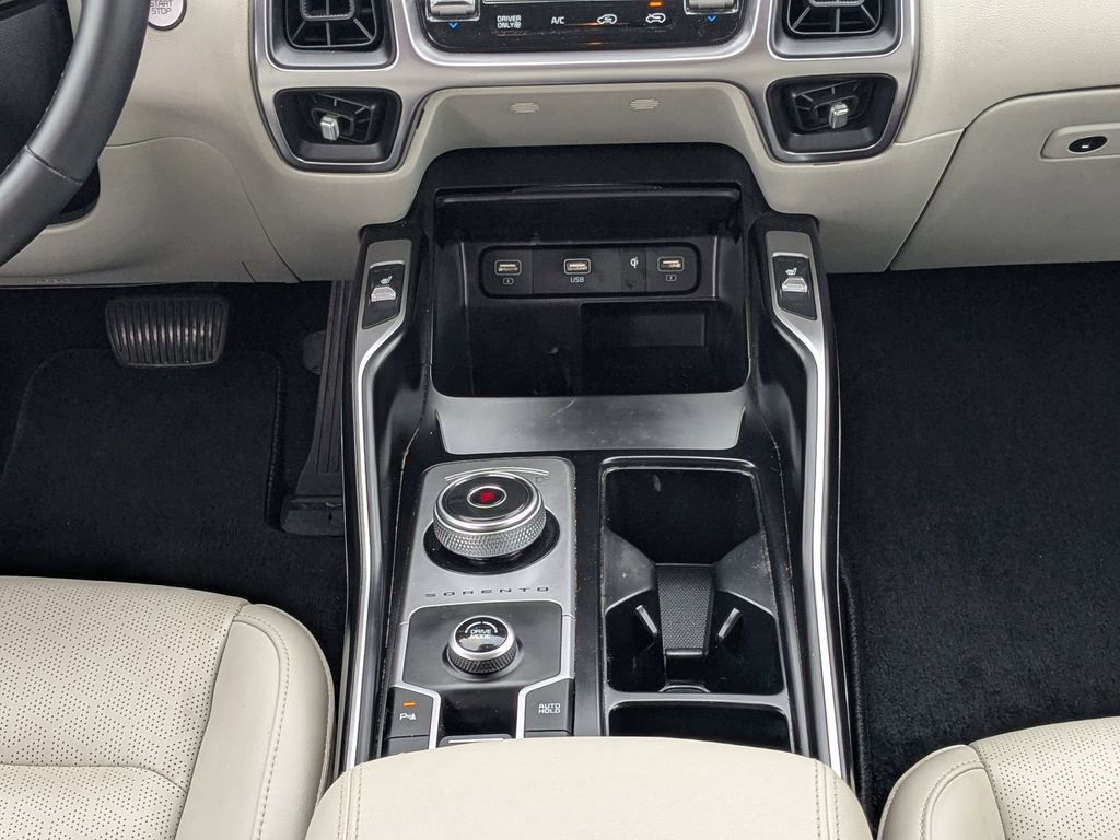 Used 2022 Kia Sorento EX image 19