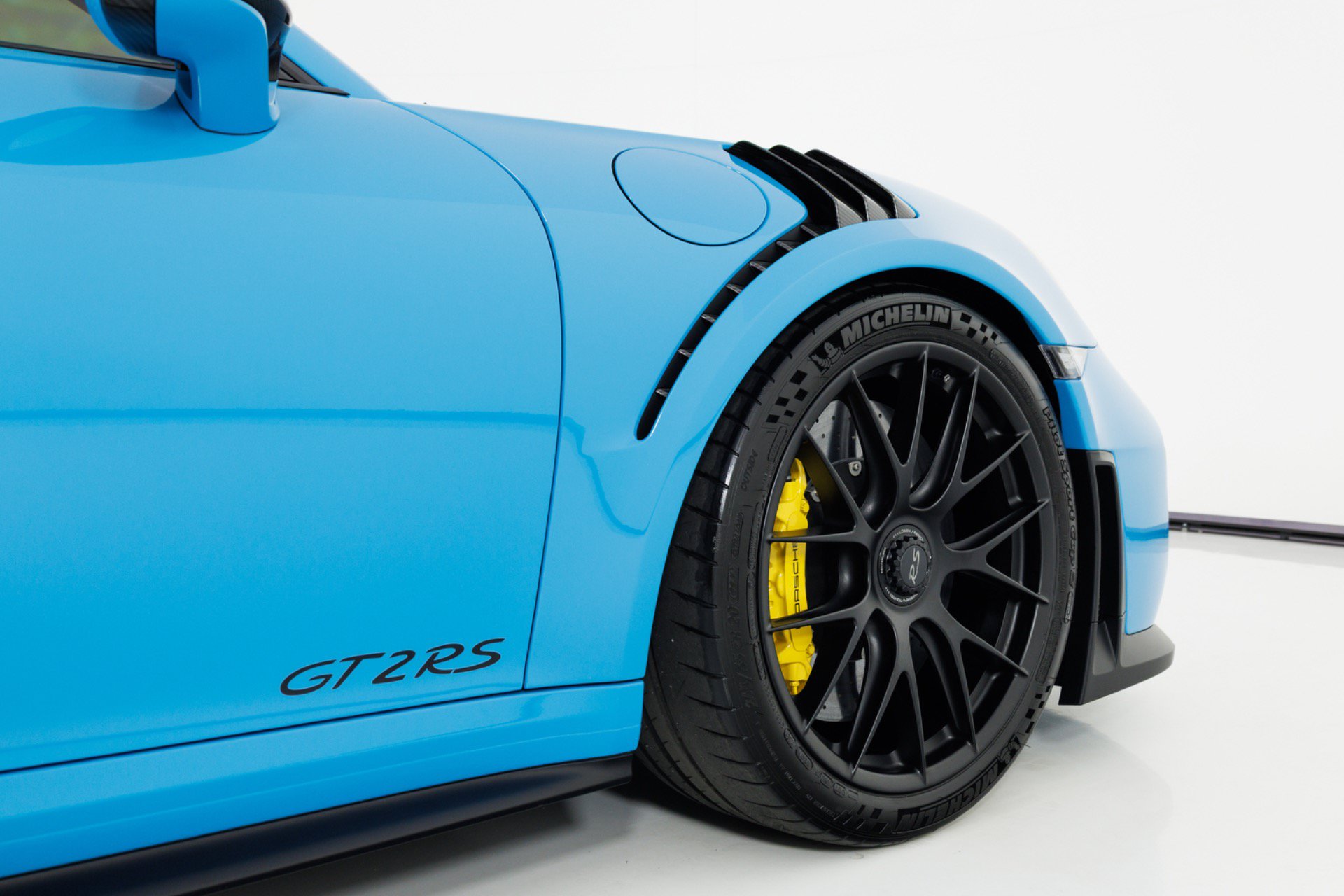 Used 2018 Porsche 911 GT2 RS RWD image 66