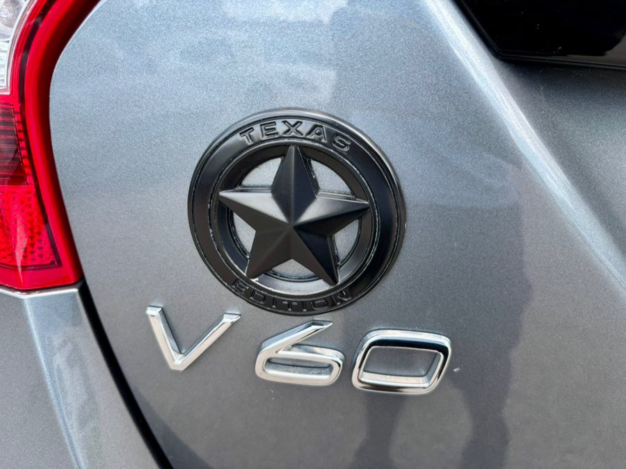 Used 2018 Volvo V60 T5 Cross Country w/ Convenience Package AWD/4WD image 31