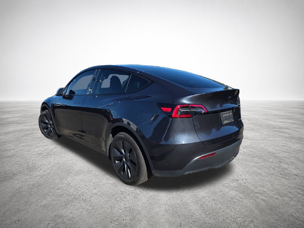 Used 2024 Tesla Model Y Long Range AWD/4WD image 5