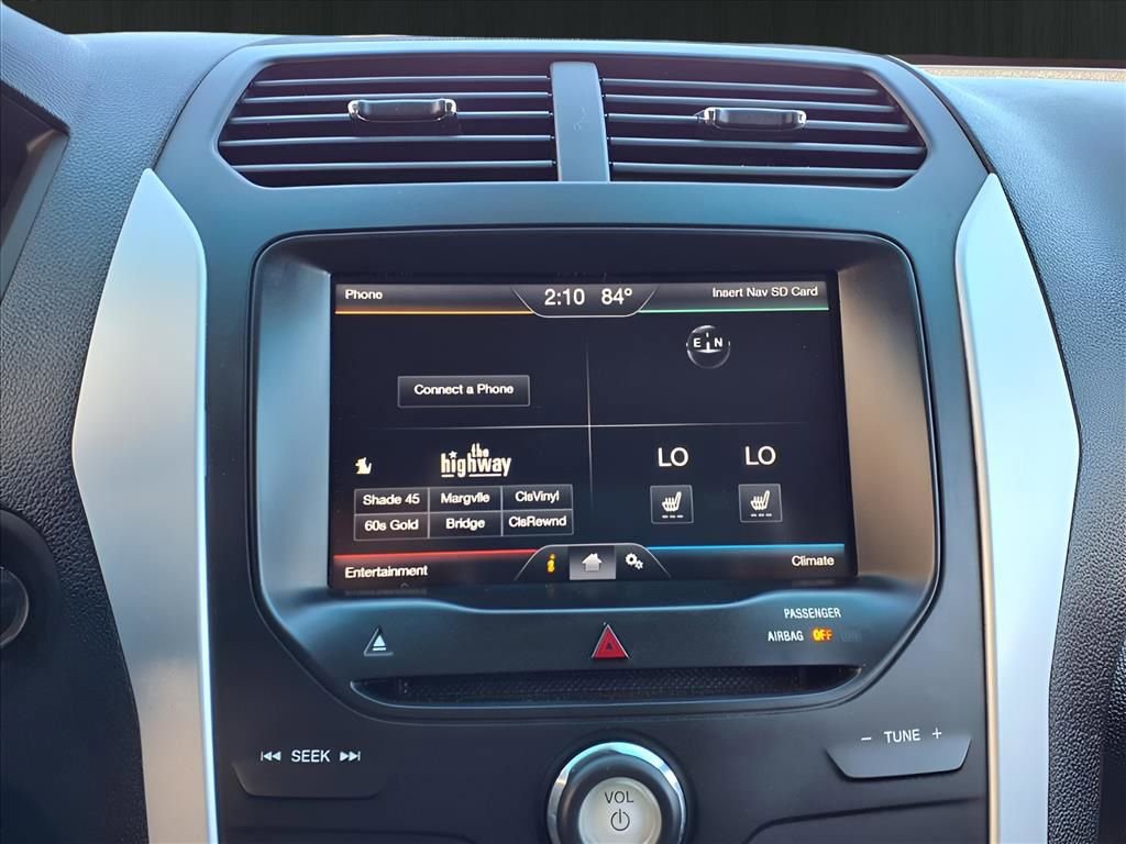 Used 2015 Ford Explorer XLT w/ Equipment Group 202A image 17