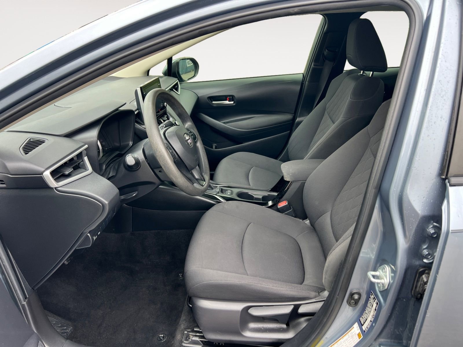 Used 2020 Toyota Corolla LE image 9