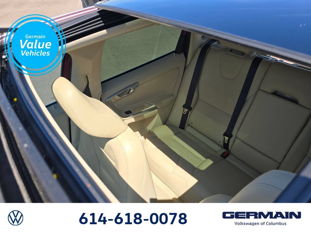Used 2016 Volvo XC60 T6 w/ Proximity Package FWD image 21