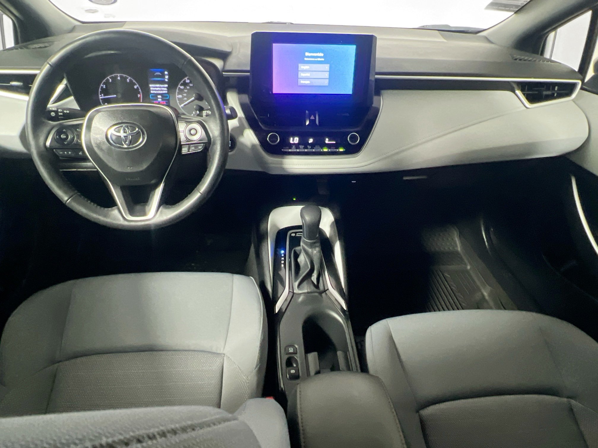 Used 2024 Toyota Corolla SE w/ SE Premium Package FWD image 29