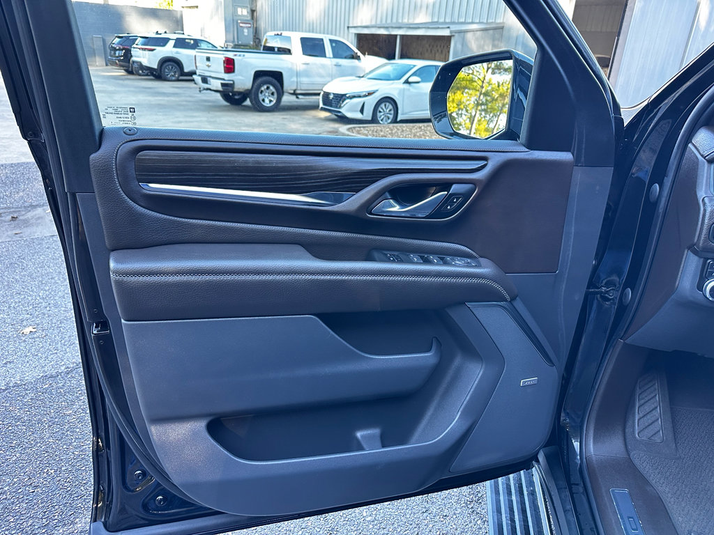 Used 2021 GMC Yukon Denali w/ Denali Ultimate Package image 9