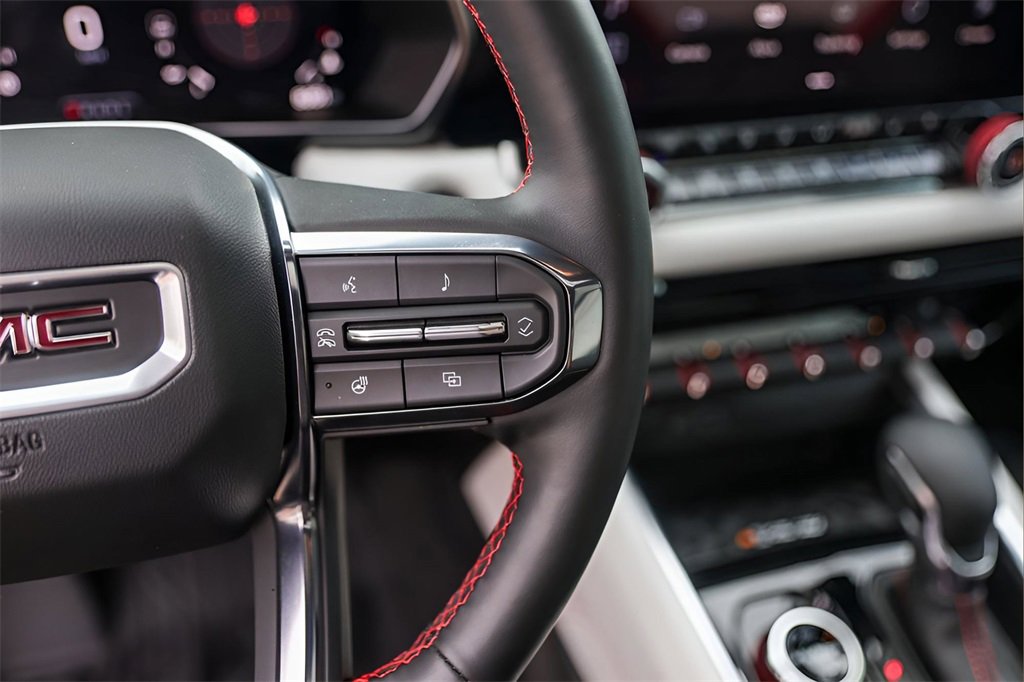 Used 2024 GMC Canyon AT4X image 14