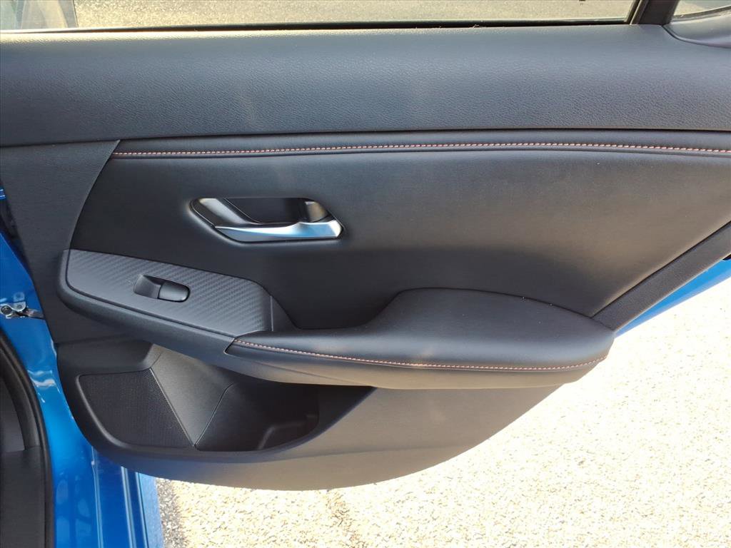 Used 2023 Nissan Sentra SR w/ SR Premium Package FWD image 19