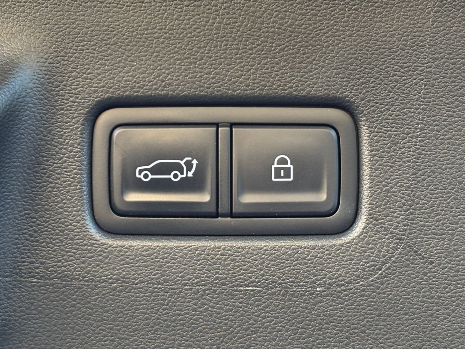 Used 2025 Hyundai Santa Fe SEL image 24