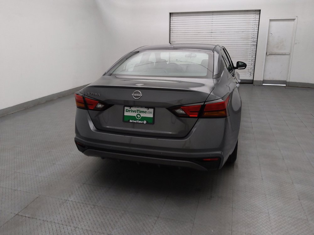 Used 2025 Nissan Altima 2.5 SV FWD image 7