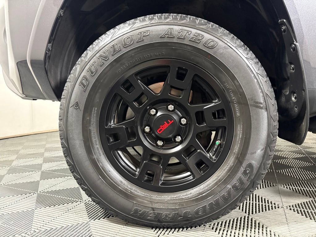 Used 2019 Toyota 4Runner TRD Off-Road Premium AWD/4WD image 8