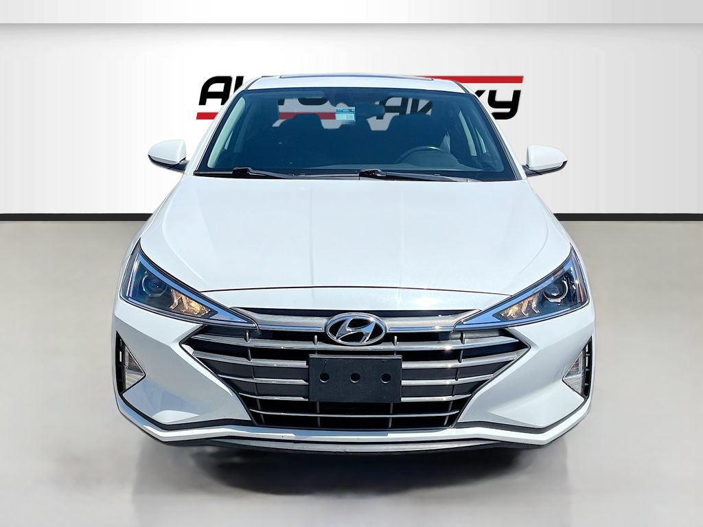 Used 2020 Hyundai Elantra Value Edition w/ Cargo Package (C1) FWD image 2