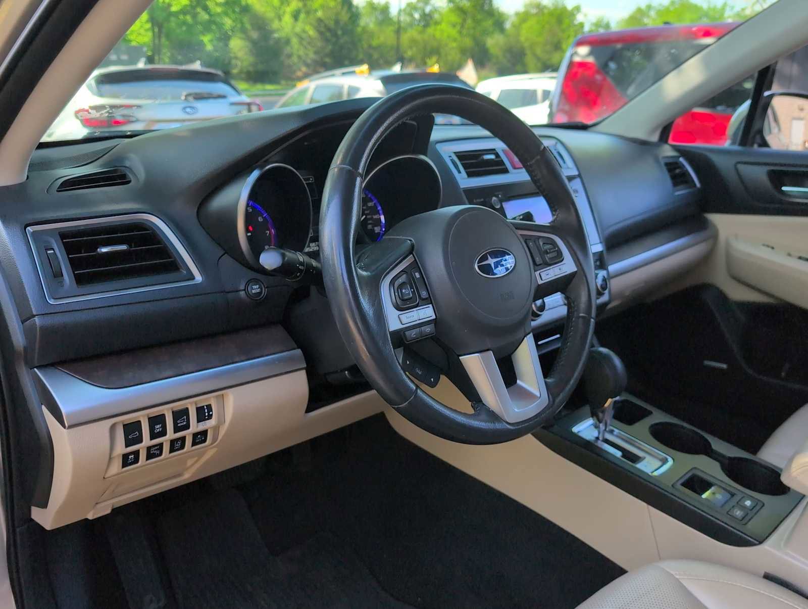 Used 2017 Subaru Outback 3.6R Limited AWD/4WD image 10