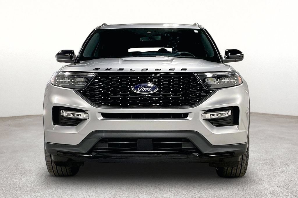 Used 2024 Ford Explorer ST-Line w/ Class IV Trailer Tow Package AWD/4WD image 4