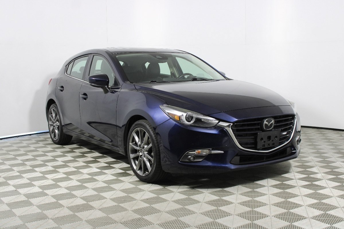 Used 2018 MAZDA MAZDA3 Grand Touring w/ Premium Equipment Package FWD image 33