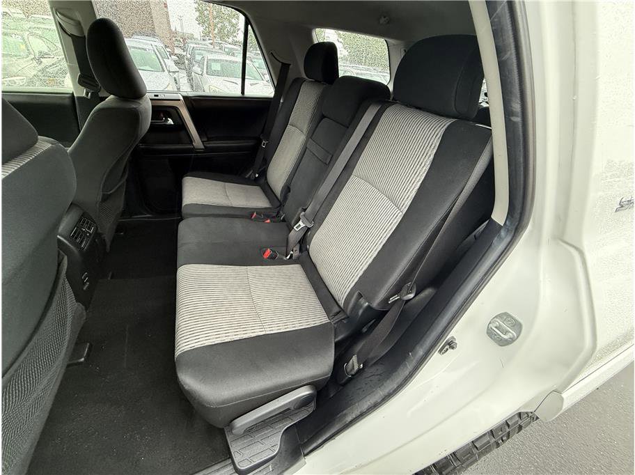 Used 2015 Toyota 4Runner SR5 RWD image 18