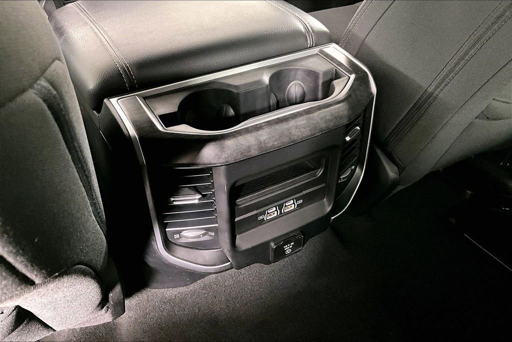 Used 2021 RAM 1500 Big Horn image 34
