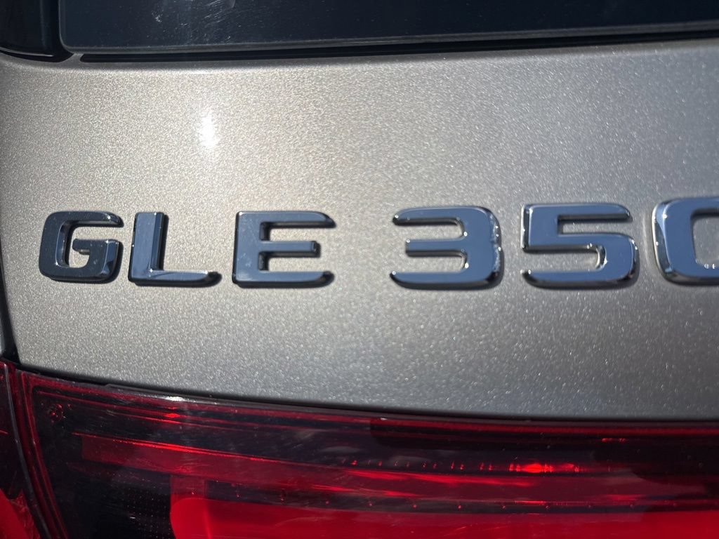 Used 2020 Mercedes-Benz GLE 350 4MATIC w/ Premium Package image 23
