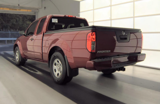 Used 2020 Nissan Frontier S RWD image 6
