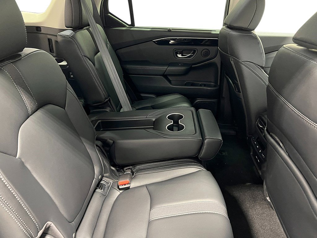 New 2025 Honda Pilot EX-L image 34