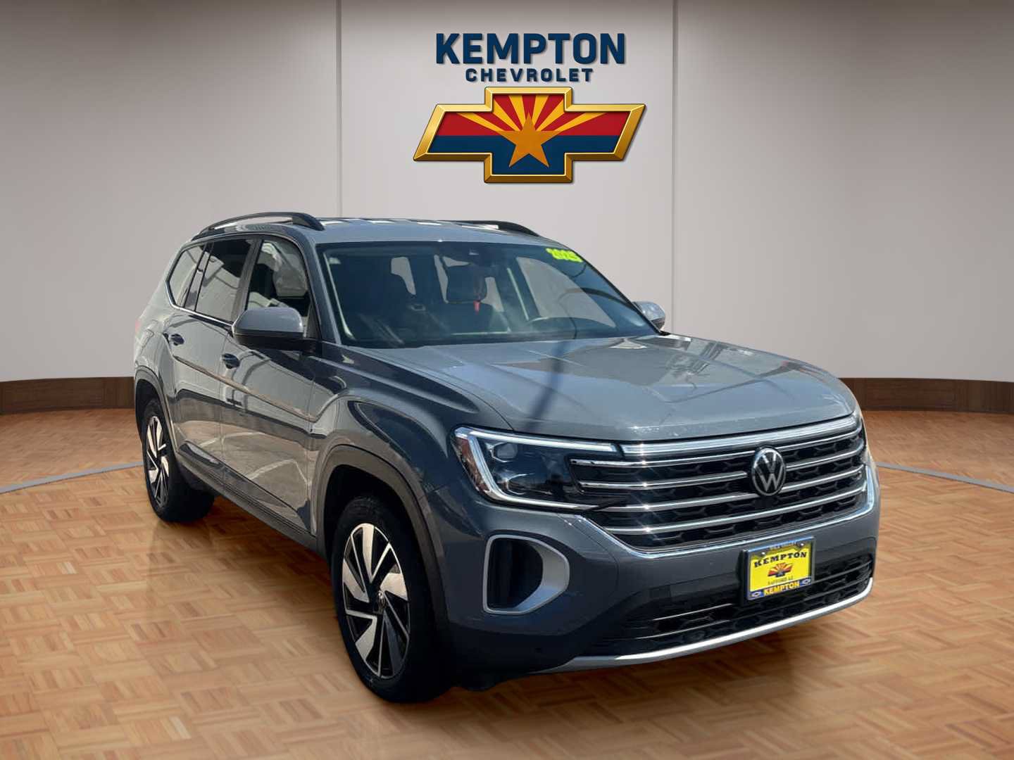 Used 2025 Volkswagen Atlas SE AWD/4WD image 7
