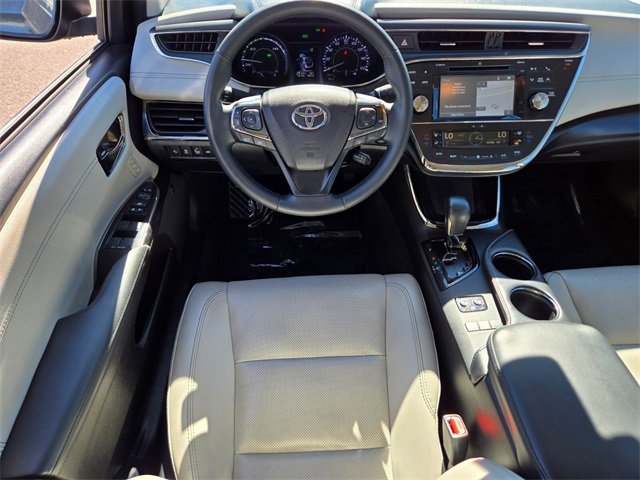 Used 2017 Toyota Avalon Limited image 15
