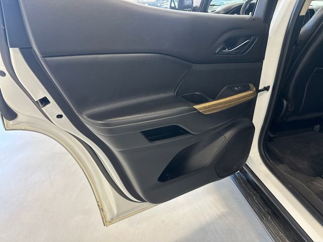 Used 2019 GMC Acadia Denali image 34